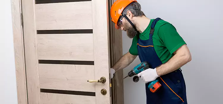 Replace Internal Door Handle with Lock Manteca